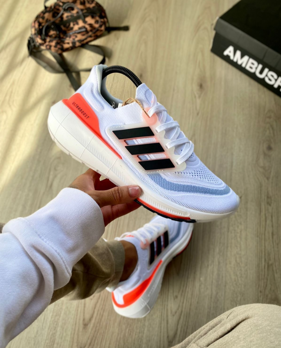 Adidas Ultraboost DAMA Y CABALLERO